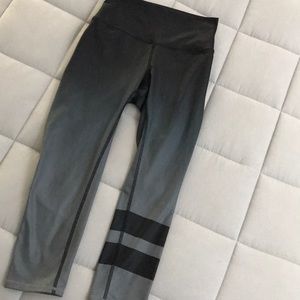 Alo Yoga airbrush leggings